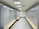Металлический гардеробный шкаф PRACTICE 2x400 мм, RAL 7038, со скамейкой — изображение 3